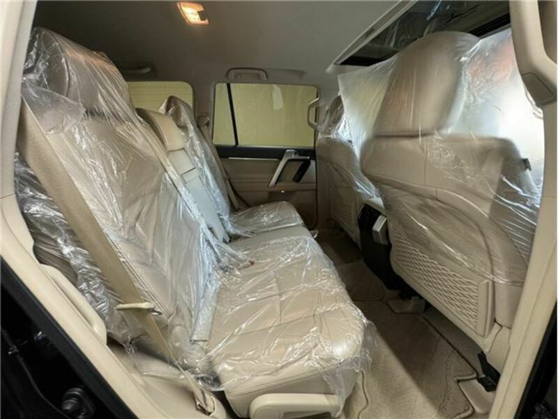 LAND CRUISER PRADO-28