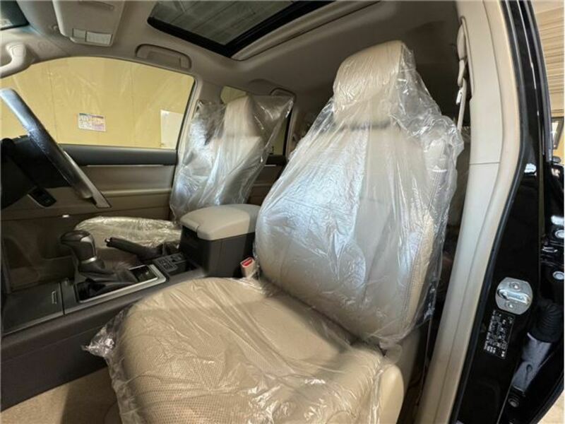 LAND CRUISER PRADO-32