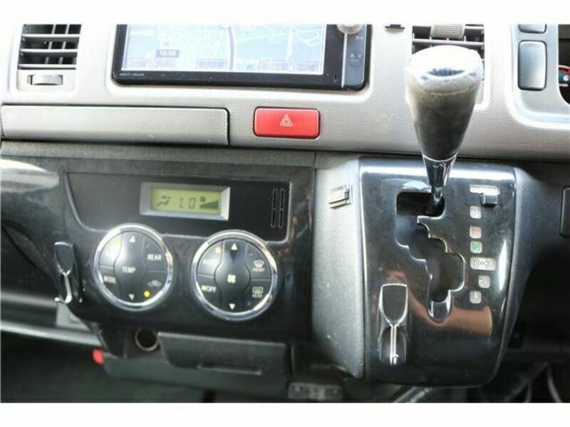 HIACE-15