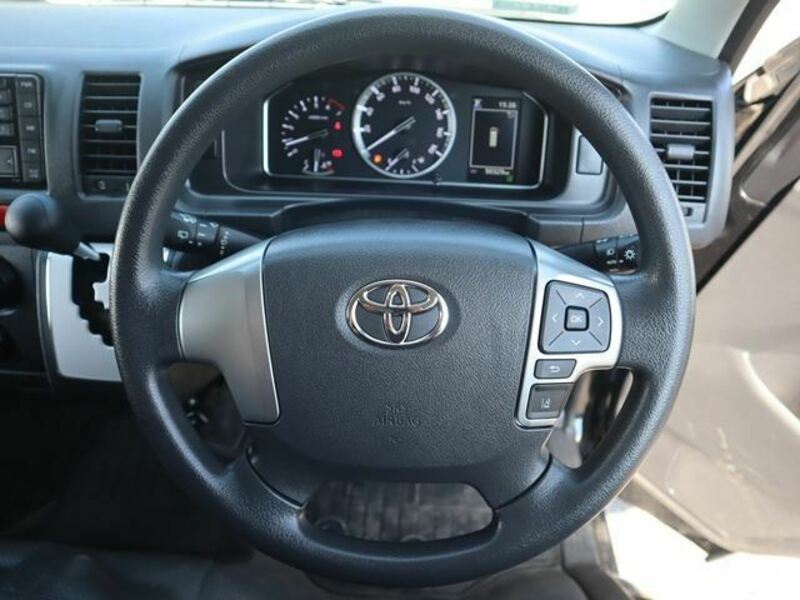 HIACE VAN-2