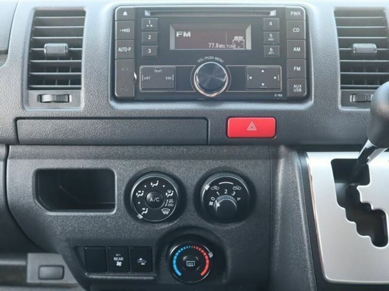 HIACE VAN-34