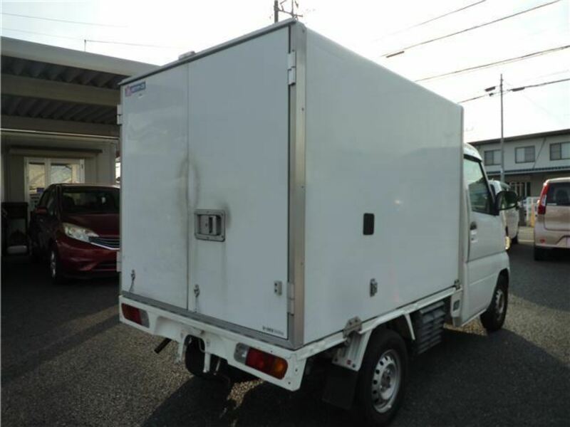 MINICAB TRUCK-9