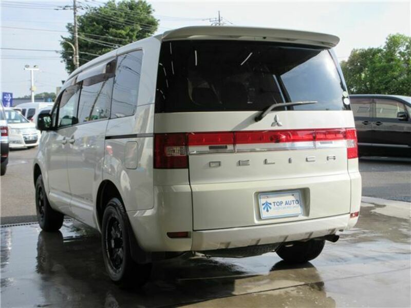 DELICA D5