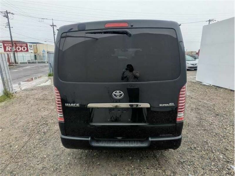 HIACE VAN-7