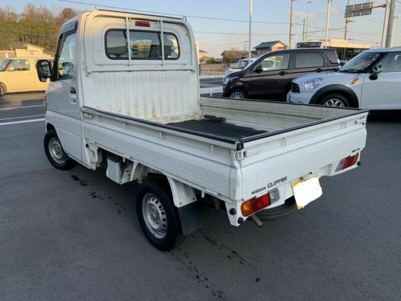 CLIPPER TRUCK