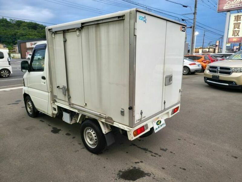 MINICAB TRUCK