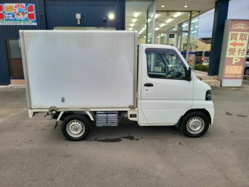 MINICAB TRUCK