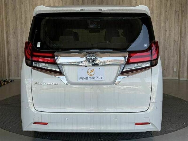 ALPHARD-21