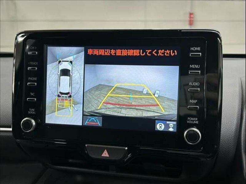 YARIS CROSS-3