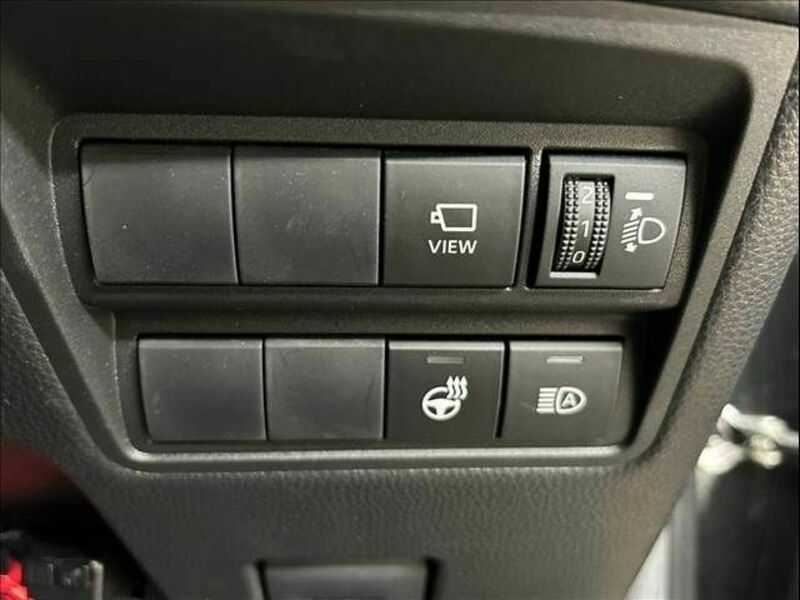 YARIS CROSS-4