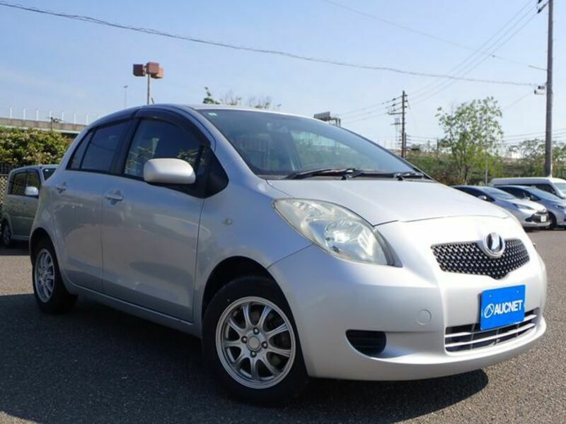 TOYOTA　VITZ