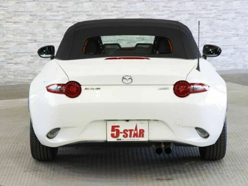 ROADSTER
