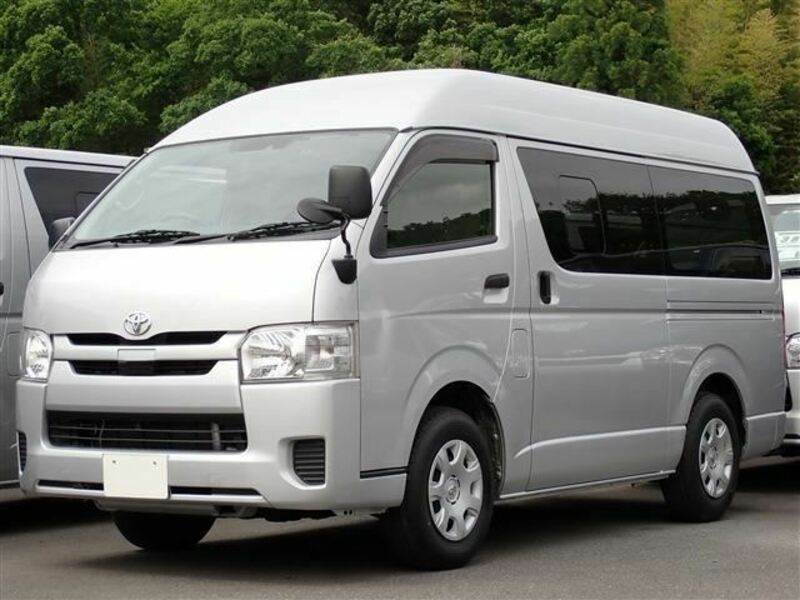TOYOTA　HIACE VAN