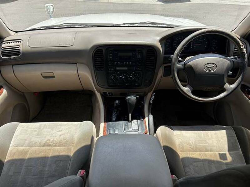 LAND CRUISER-1
