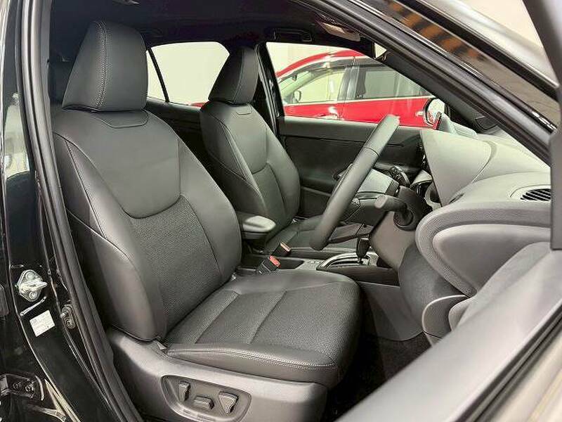 YARIS CROSS