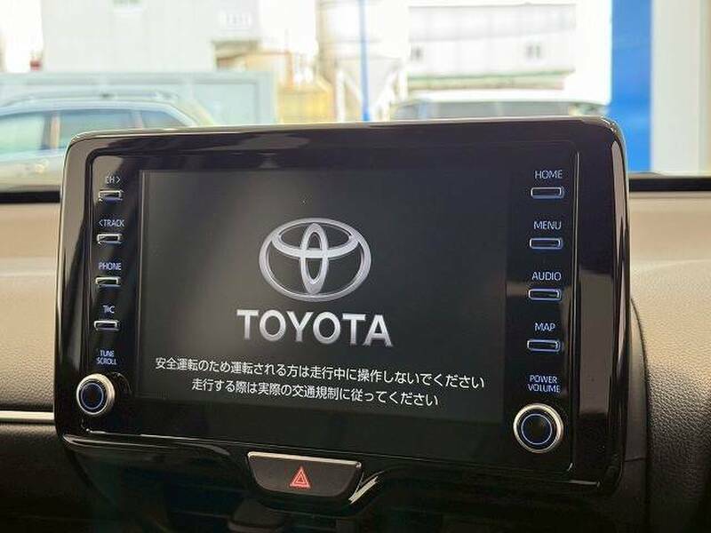 YARIS CROSS-2