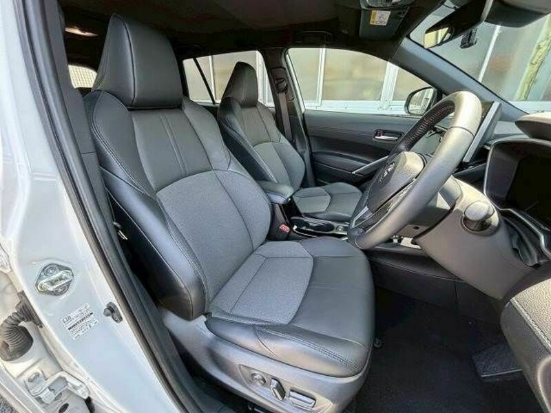 COROLLA CROSS-10