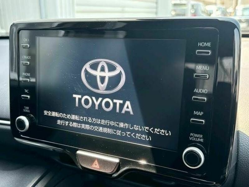 YARIS CROSS-2