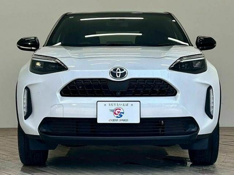 YARIS CROSS-2