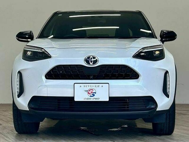 YARIS CROSS-2