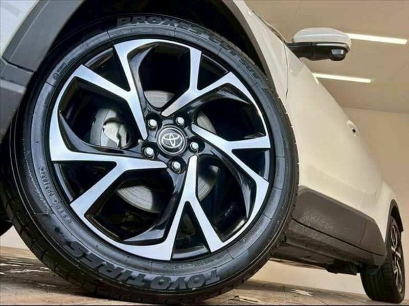 C-HR-18