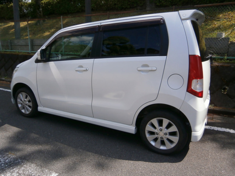 WAGON R-11