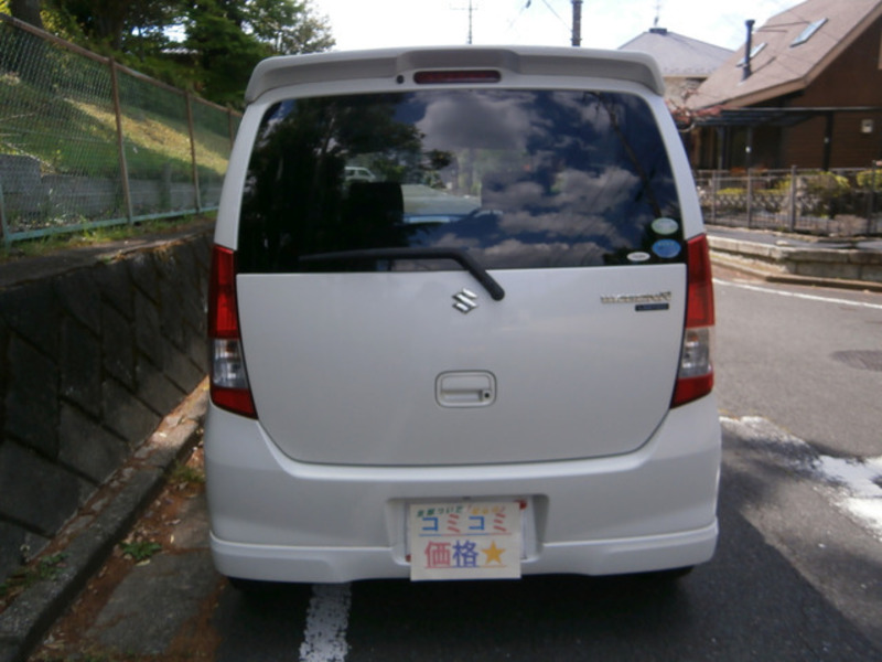 WAGON R-7