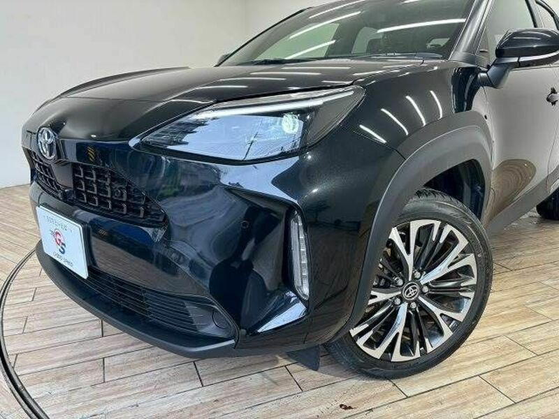 YARIS CROSS