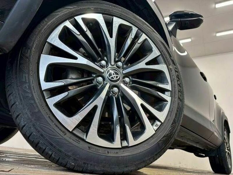 YARIS CROSS