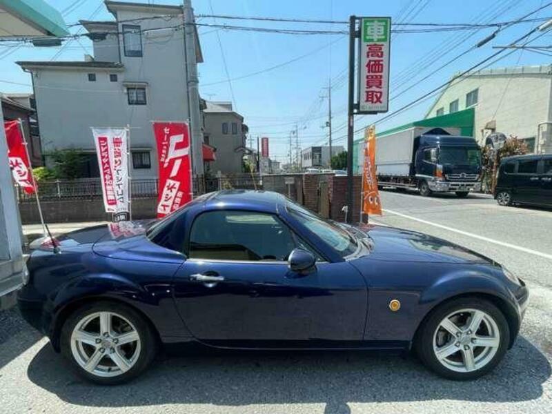 ROADSTER