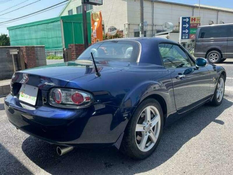 ROADSTER