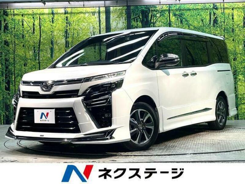 TOYOTA　VOXY