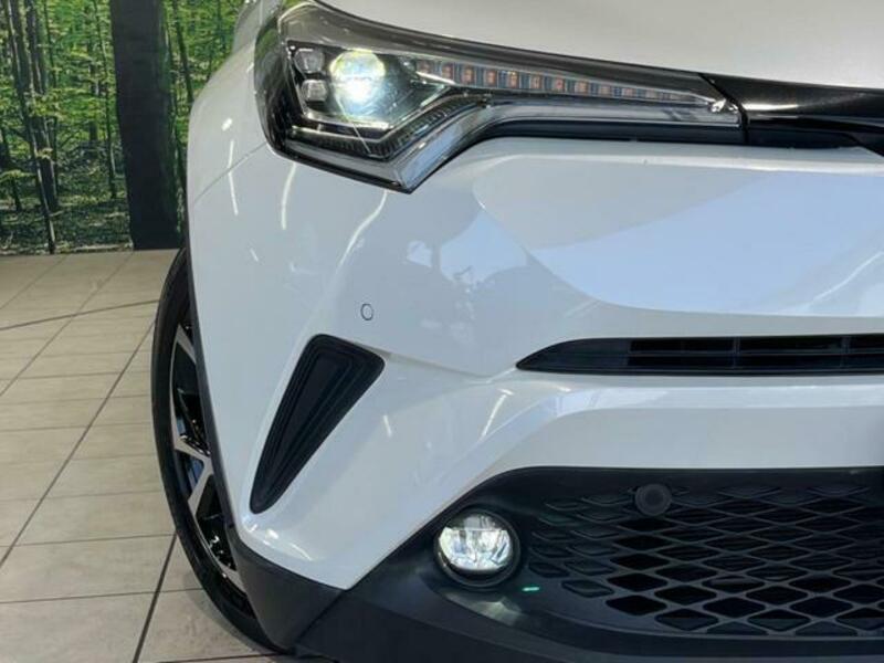 C-HR-11