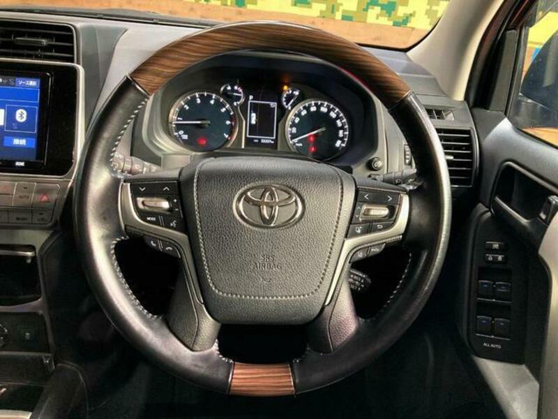LAND CRUISER PRADO-10