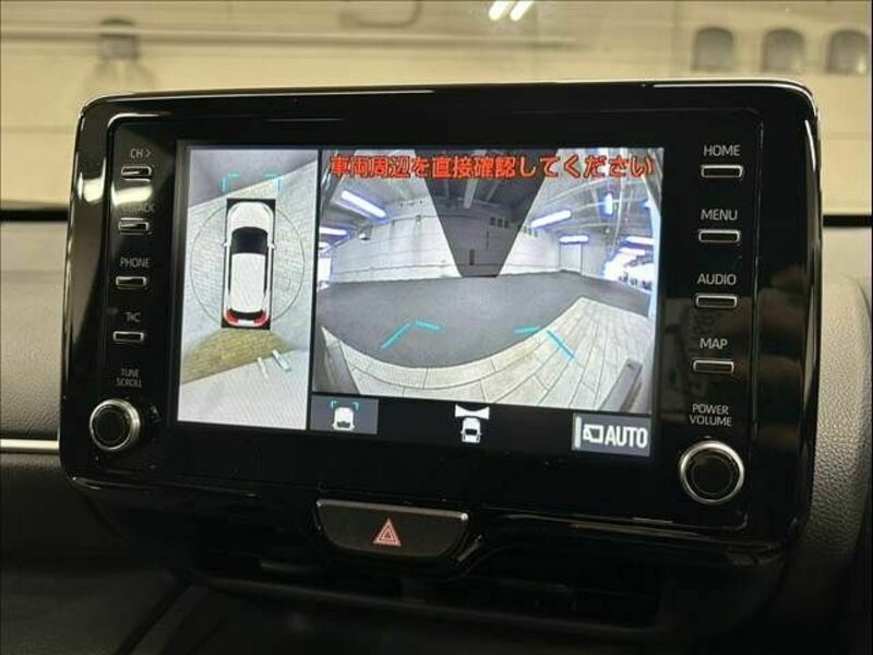 YARIS CROSS-3