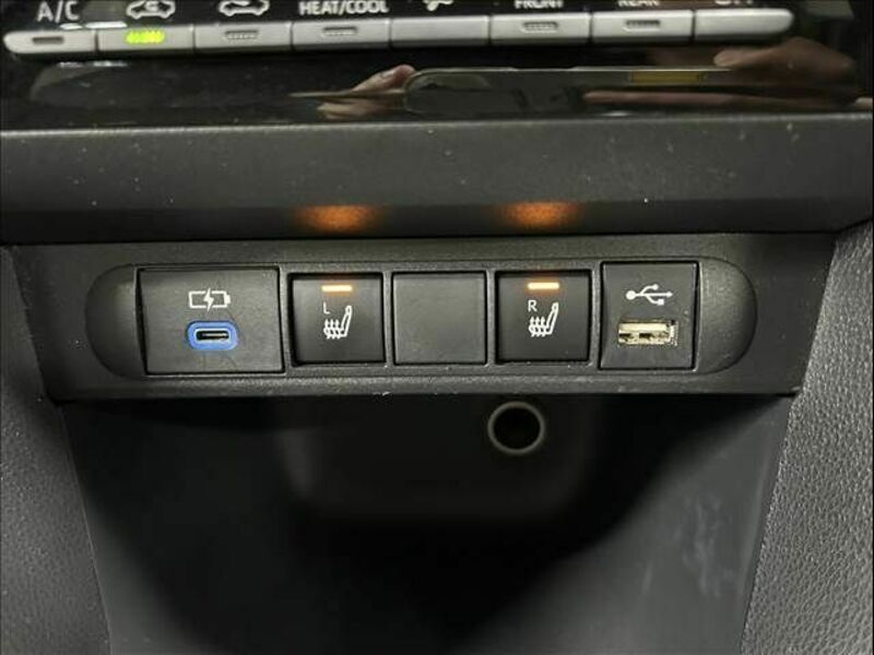 YARIS CROSS-4