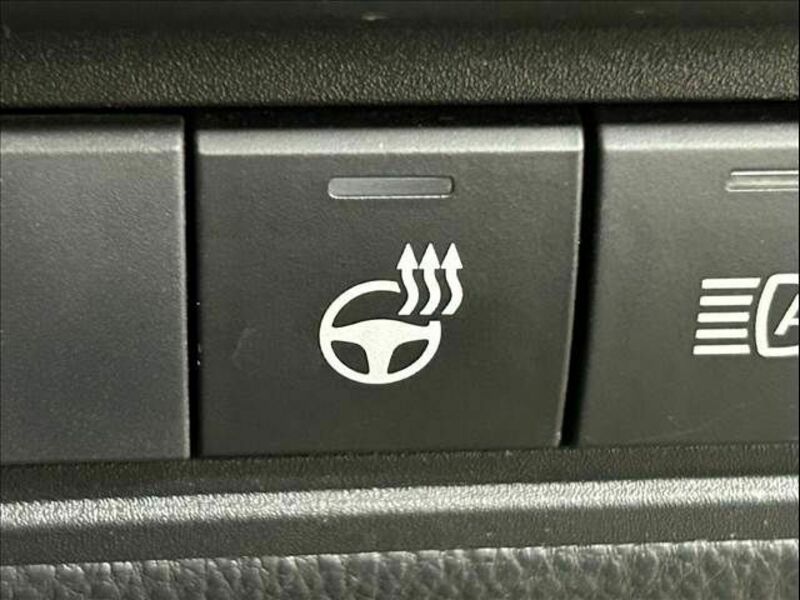 YARIS CROSS-6