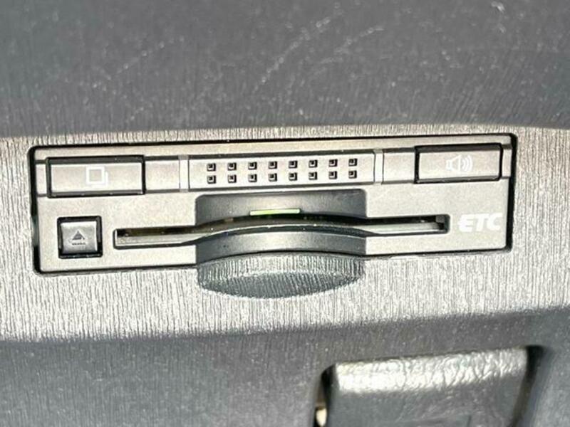 PRIUS-4