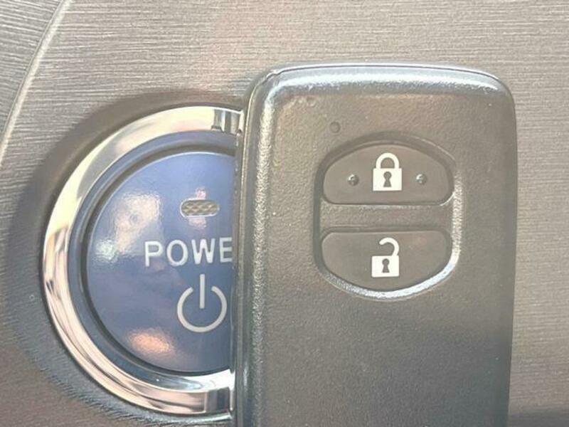 PRIUS-6