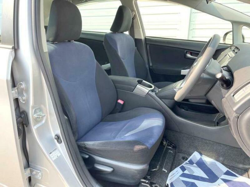 PRIUS-10