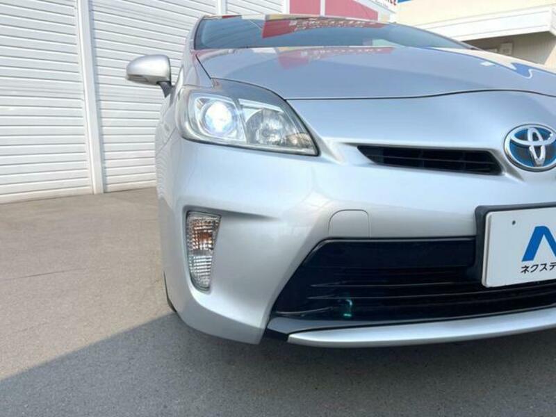 PRIUS-13