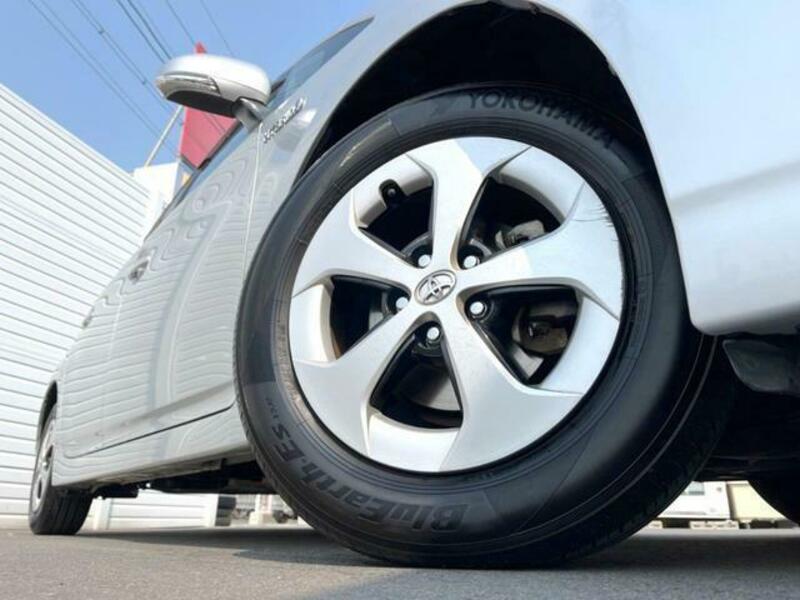 PRIUS-14