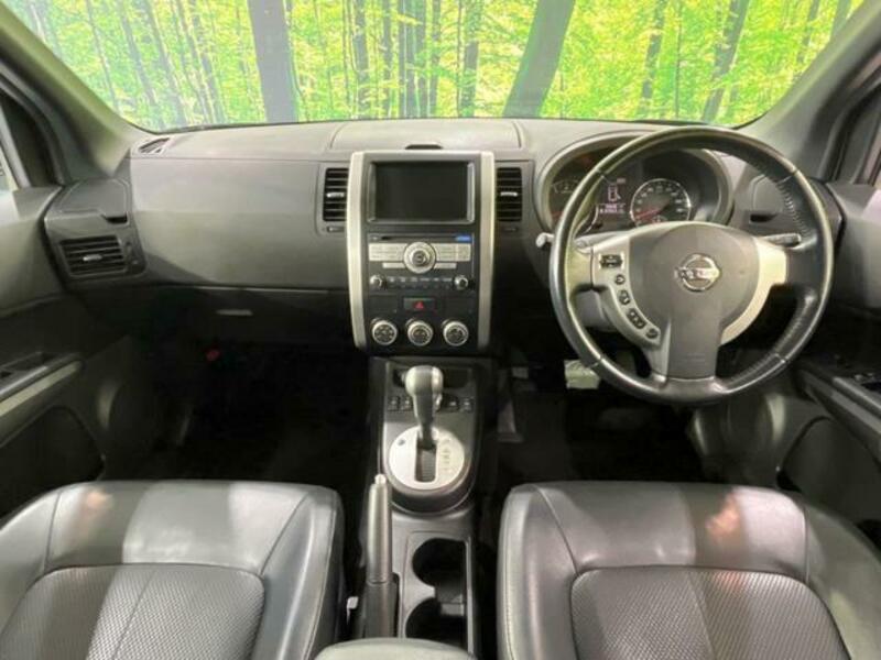 X-TRAIL-1
