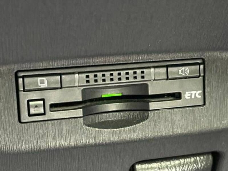 PRIUS-4
