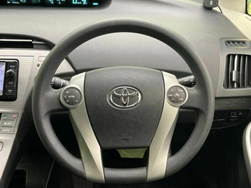 PRIUS-10