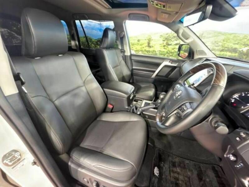 LAND CRUISER PRADO-6