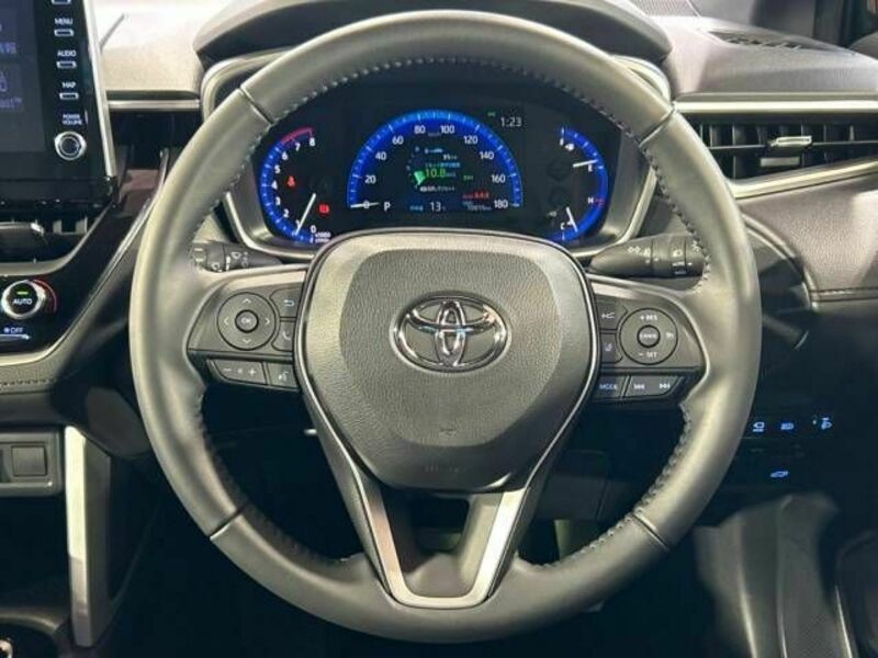 COROLLA CROSS-10