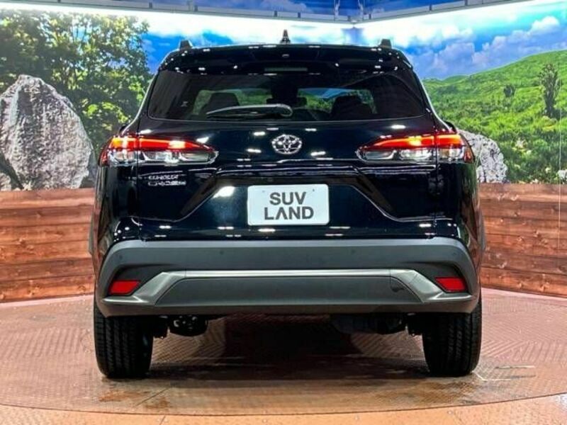 COROLLA CROSS-14