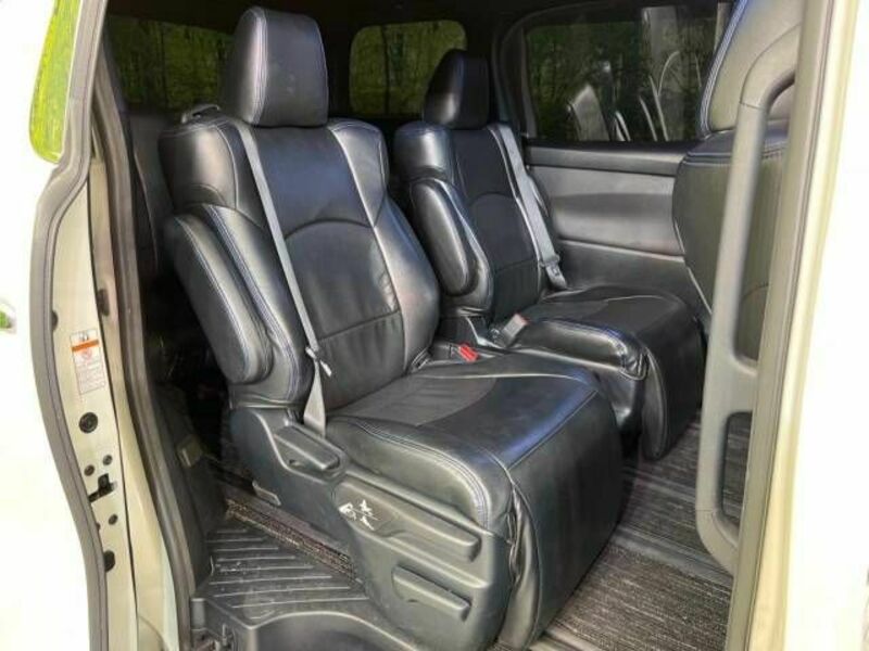 VELLFIRE-8