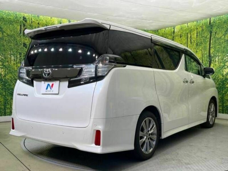 VELLFIRE-17